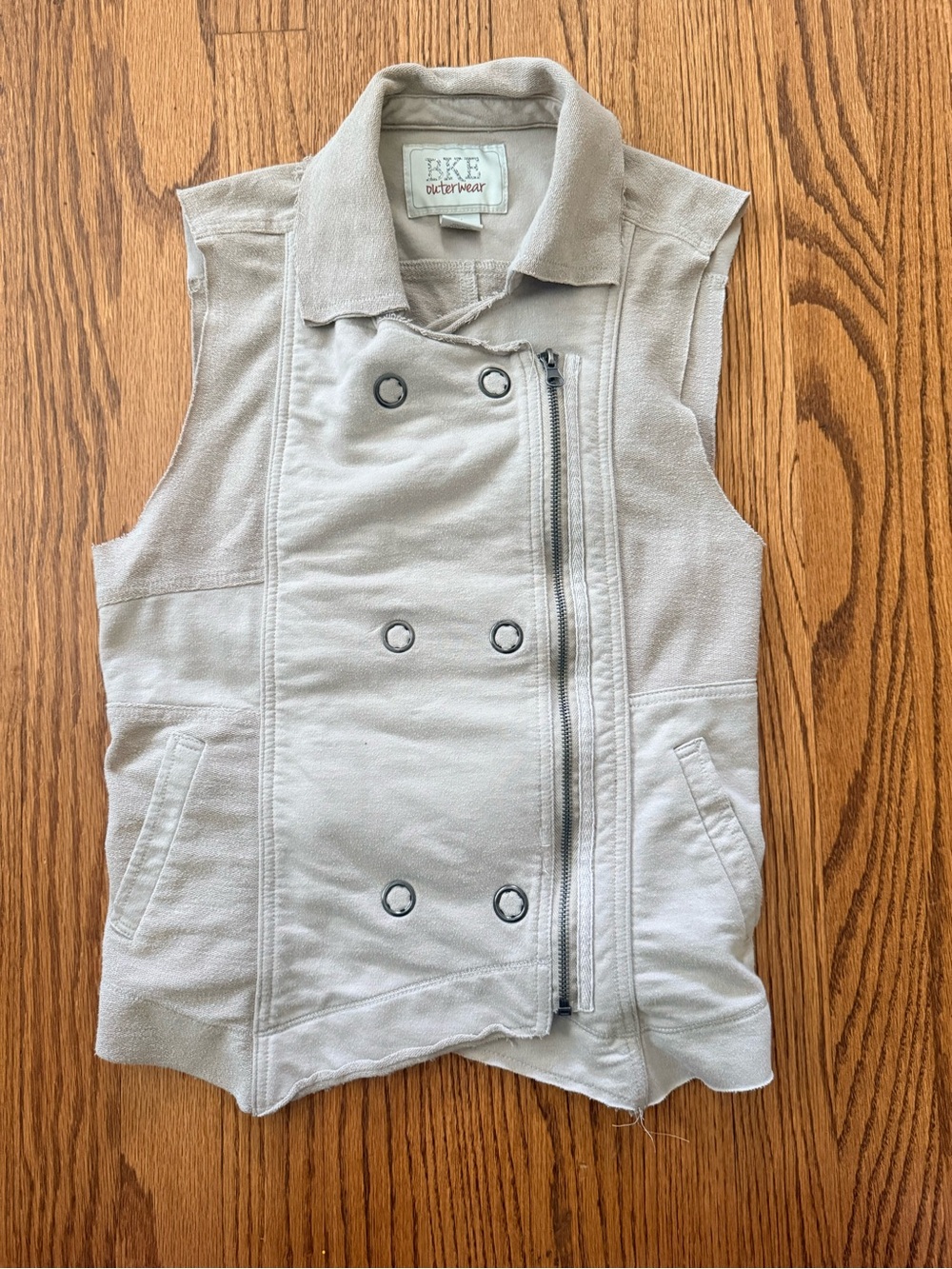 BKE Women’s Beige Vest Sleeveless Size M Regular Zip & Button